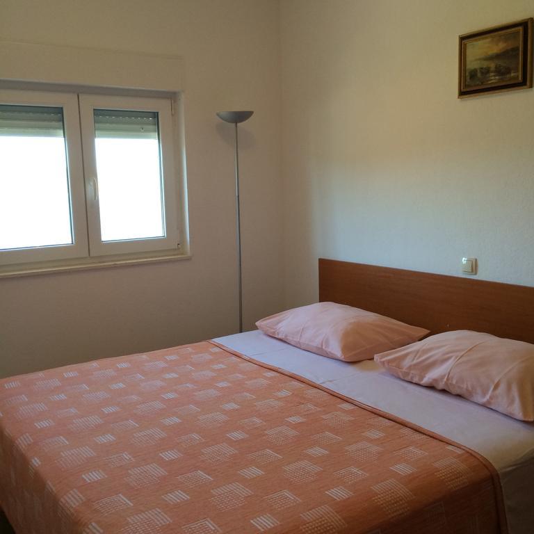 Apartments Pisac Ražanj Δωμάτιο φωτογραφία