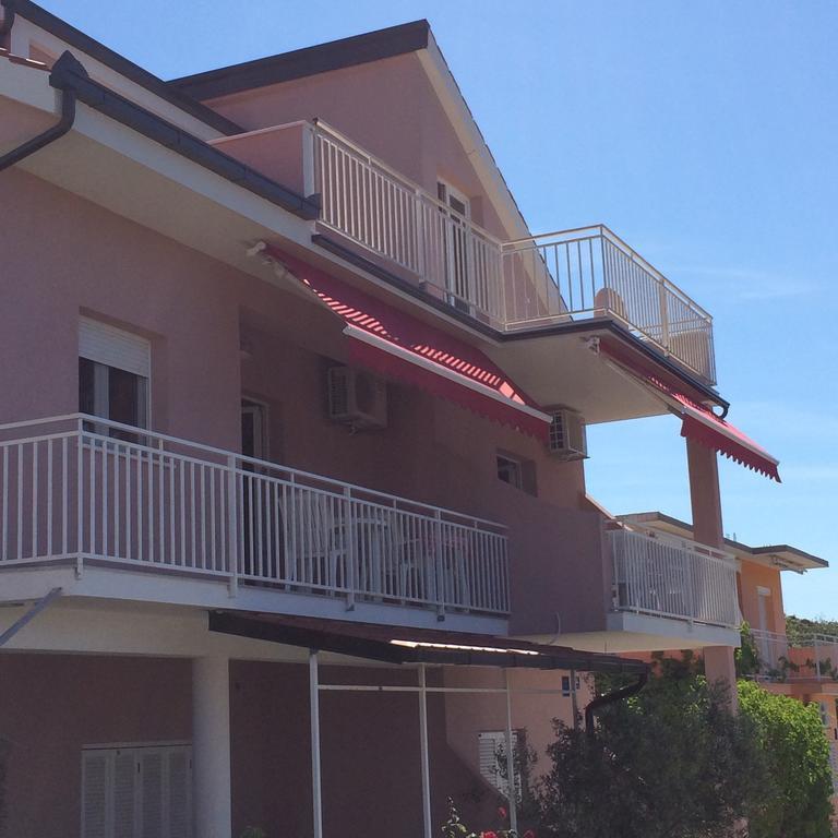 Apartments Pisac Ražanj Δωμάτιο φωτογραφία